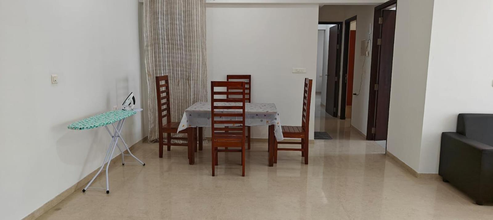 Rockfort Stay Inn Oragadam Ngoại thất bức ảnh