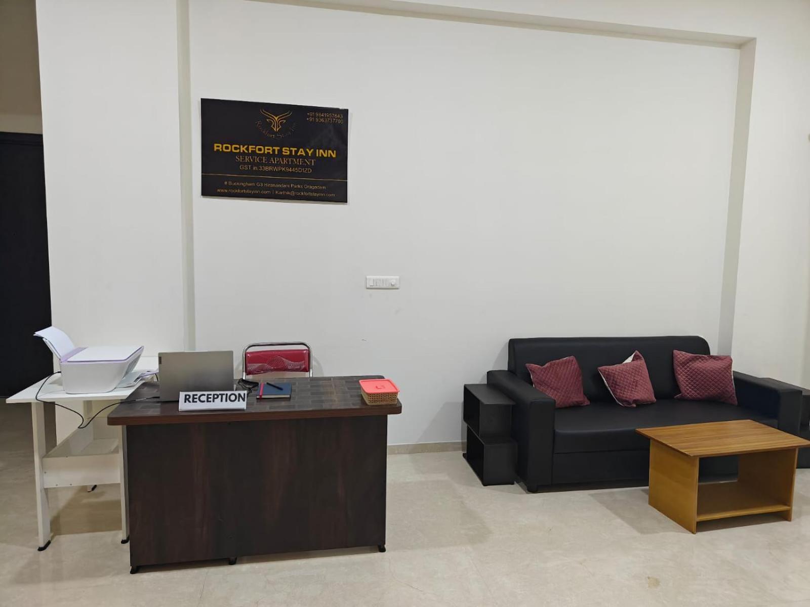 Rockfort Stay Inn Oragadam Ngoại thất bức ảnh