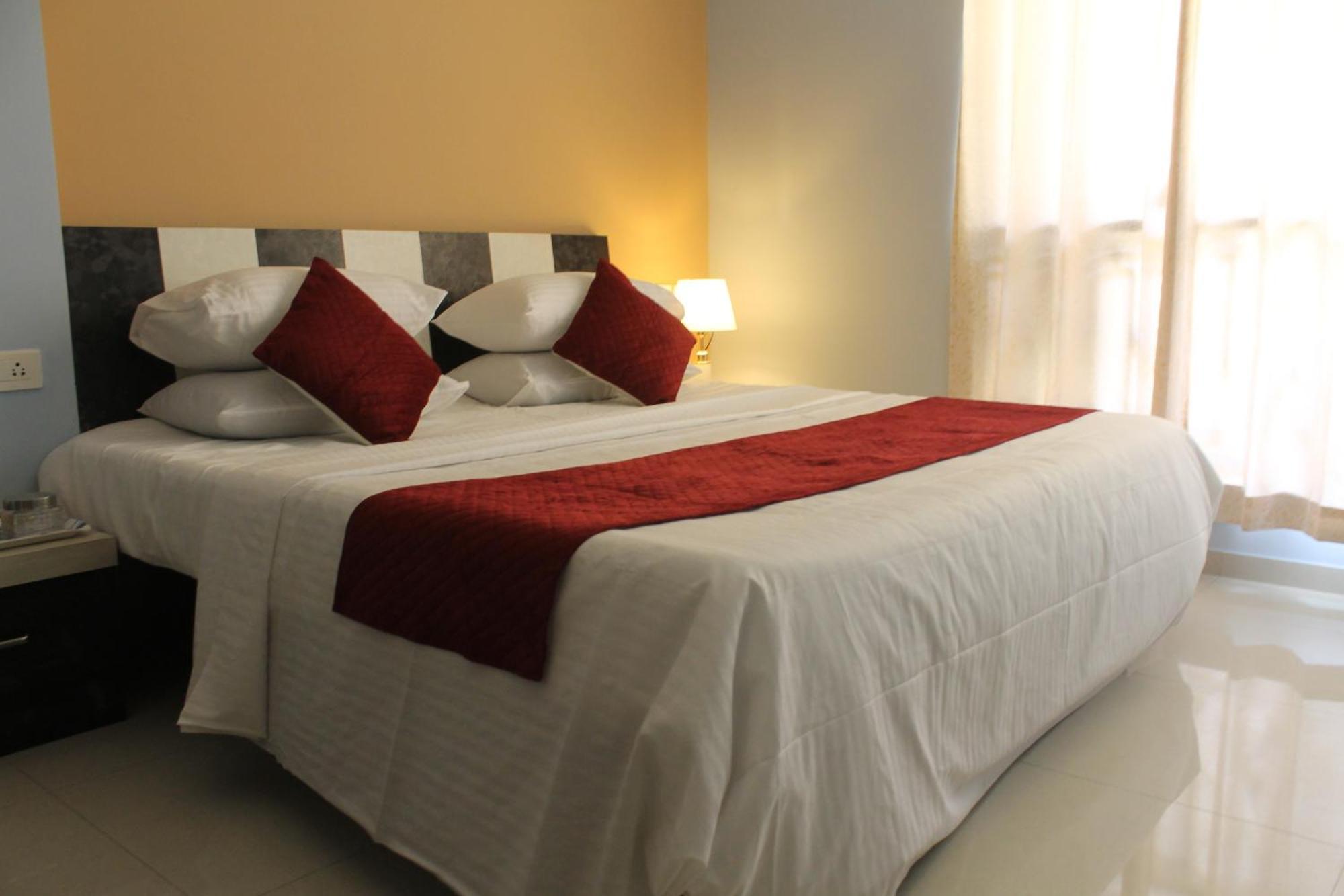 Rockfort Stay Inn Oragadam Ngoại thất bức ảnh