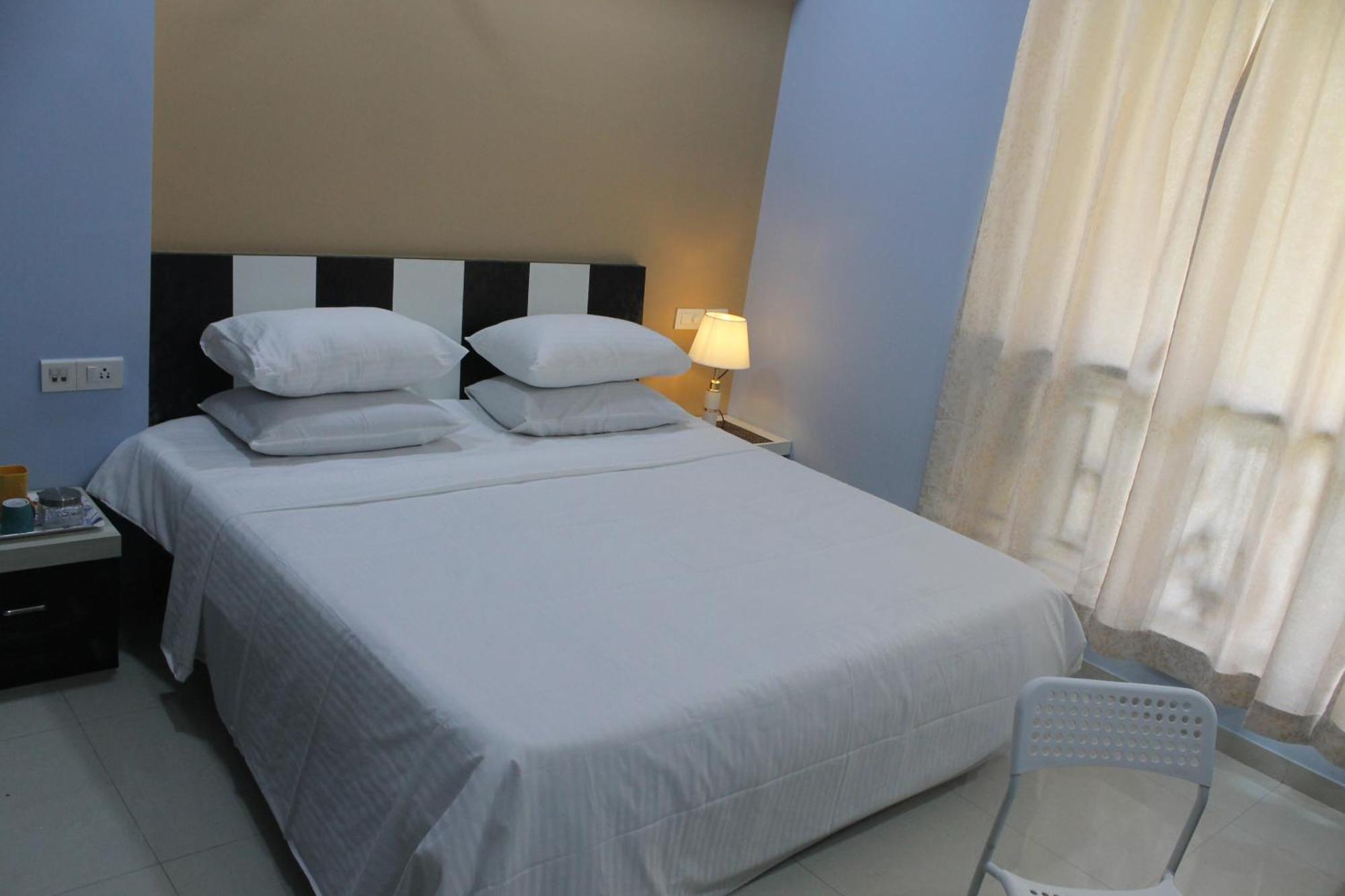 Rockfort Stay Inn Oragadam Ngoại thất bức ảnh